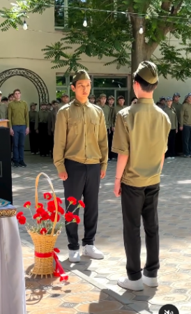 Мектебімізде саптық ән шеруі өтті!