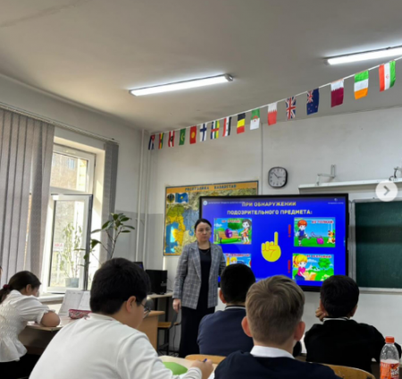 “Қыс – 2025” командалық-штабтық оқу-жаттығуы аясында мектебімізде жалпы мектепішілік сынып сағаттары өткізілді.