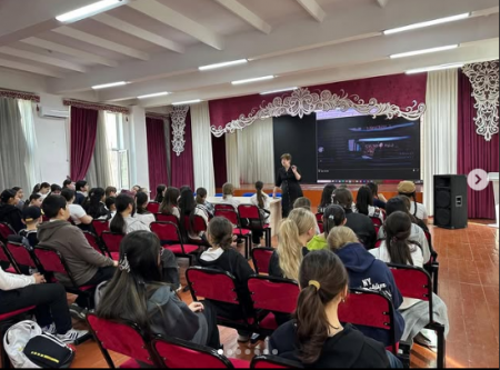 Буллингтің және құқықбұзушылықтың алдын алу мақсатында мектеп оқушыларына қысқа метражды “Хулиганка” фильмі көрсетілді.